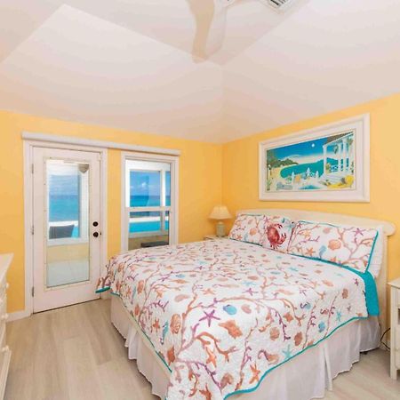 Thatch Hill - Renovated Beach House With Pool, Short Walk To The Rum Point Club Driftwood Village Eksteriør bilde
